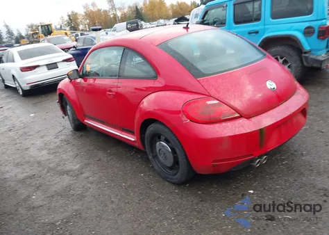 2013 Volkswagen Beetle 2.5L z USA, uszkodzony, nr VIN 3VWJP7AT5DM688871